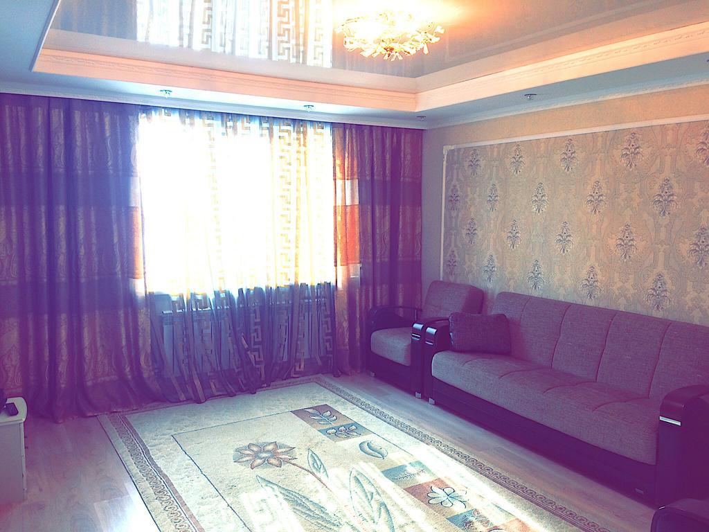 Vremena Goda Apartment In Astana Exteriör bild