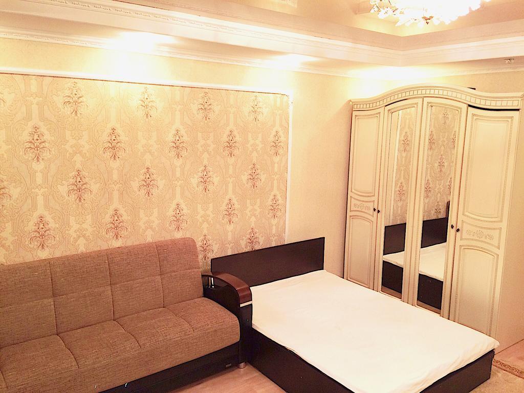 Vremena Goda Apartment In Astana Exteriör bild